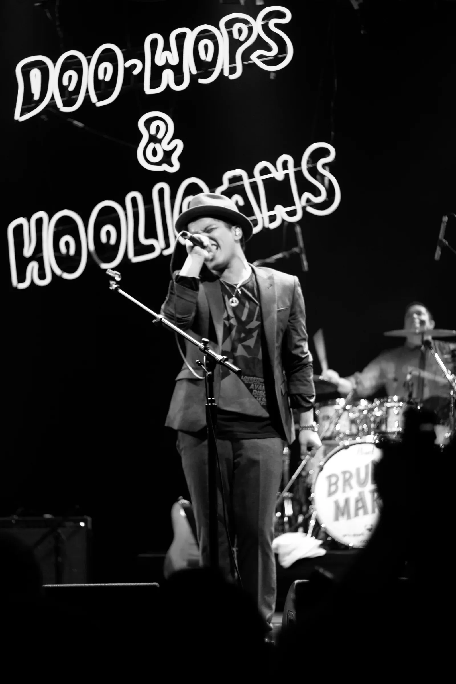Bruno Mars sur scène pendant la tournée Doo-Wops and Hooligans