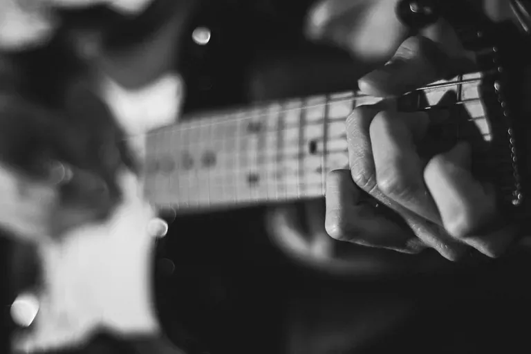 Exercices pour améliorer son son de guitare