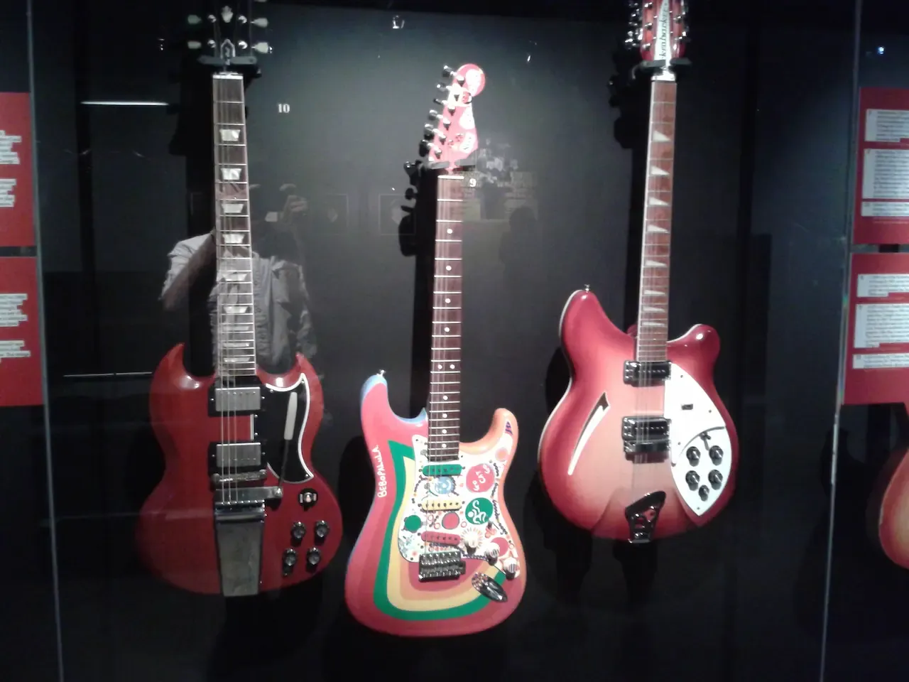 Guitare de George Harrison pour While My Guitar Gently Weeps