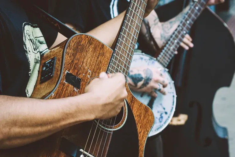 Apprendre l'accompagnement à la guitare : guide complet