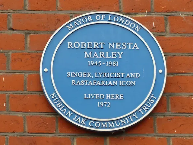 Plaque honorifique de Bob Marley et The Wailers célébrant leur héritage