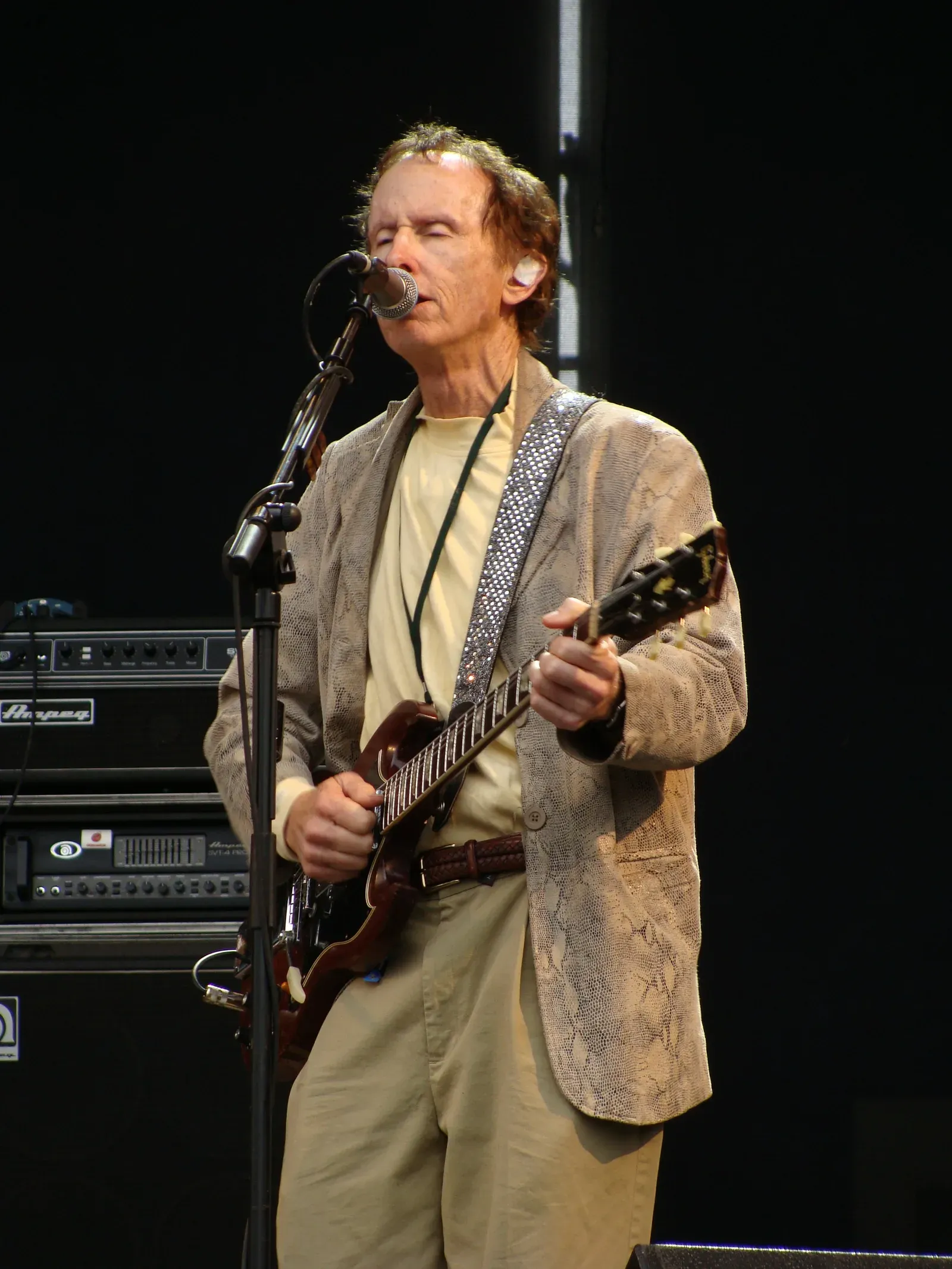 Robby Krieger guitare : style, jeu aux doigts et slide chez The Doors