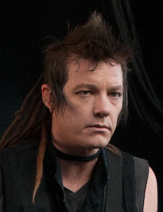 Robin Finck guitare : textures, tension industrielle et Guns N’ Roses