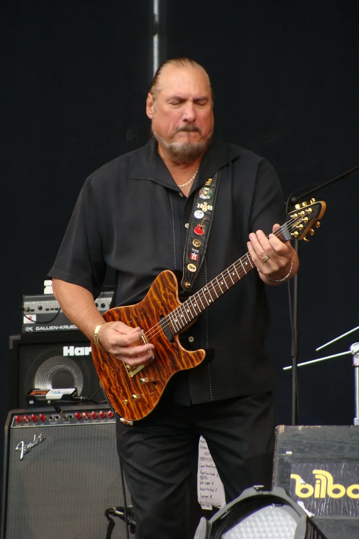 Steve Cropper en concert avec le Blues Brothers Band à Bilbao en 2008