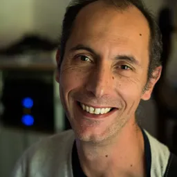 Yohann Abbou, guitar teacher and founder of Guitar Social Club
