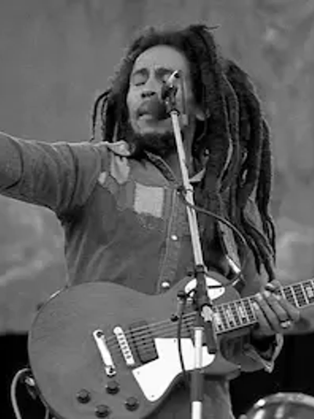 Visuel du morceau Waiting in Vain - Bob Marley avec niveau L4 Intermédiaire dans le répertoire Guitar Social Club