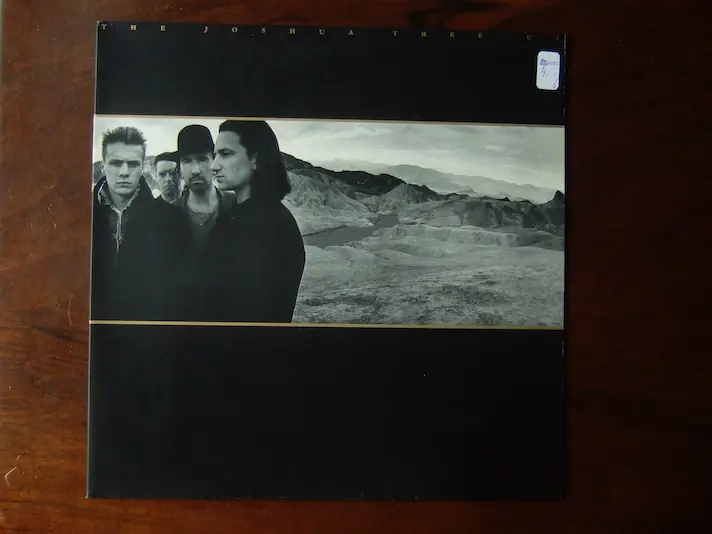 Jouer With or Without You de U2 à la guitare