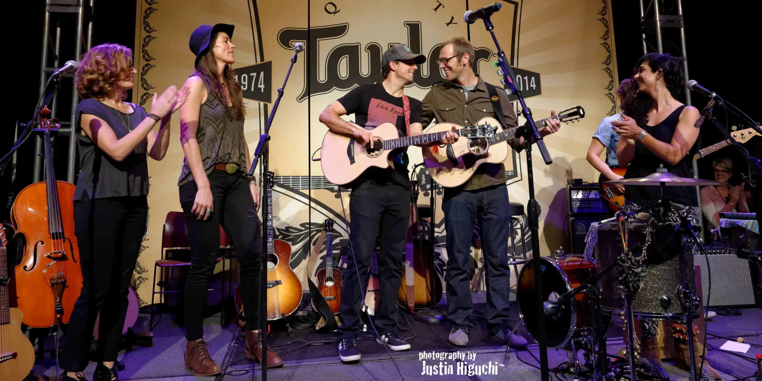 Jason Mraz et son groupe en concert